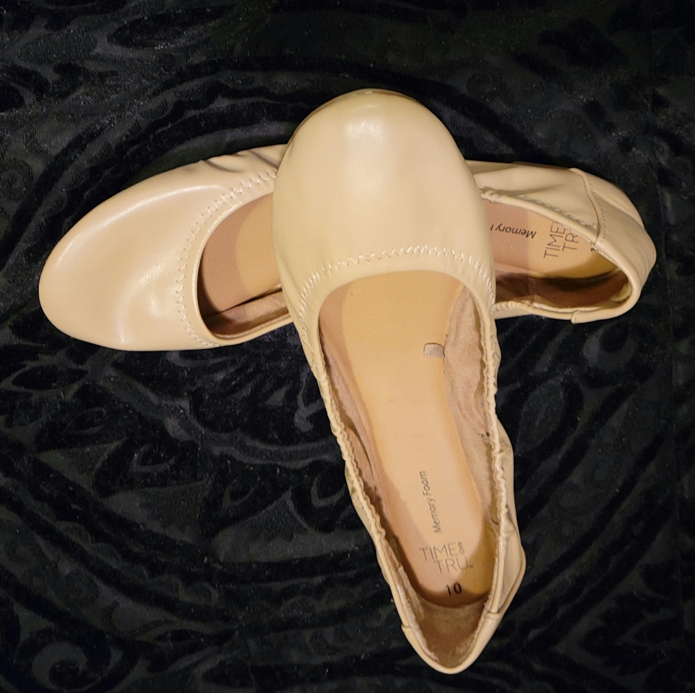 Shoe